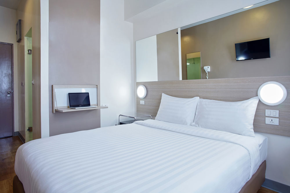 Red Planet Manila Aseana City Paranaque City Екстериор снимка